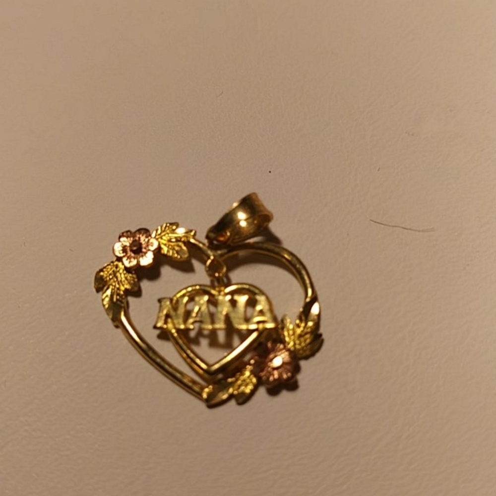 NANA Gold Heart & Floral Pendant